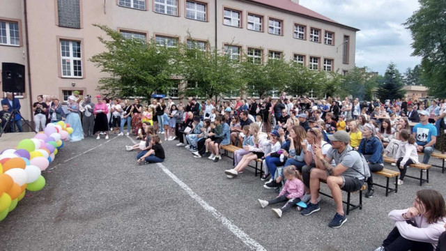 Cyrkowy piknik z Dwójką. Do zdobycia rowery, hulajnogi i inne nagrody