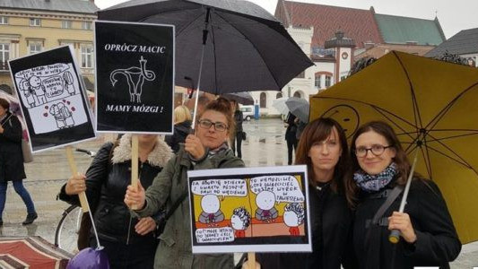 Czarny protest „No women no kraj” – FOTO