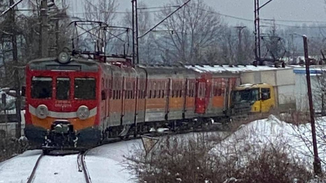 Drugi wypadek na torach w Kalwarii Zebrzydowskiej. Tym razem w pociąg uderzył TIR!