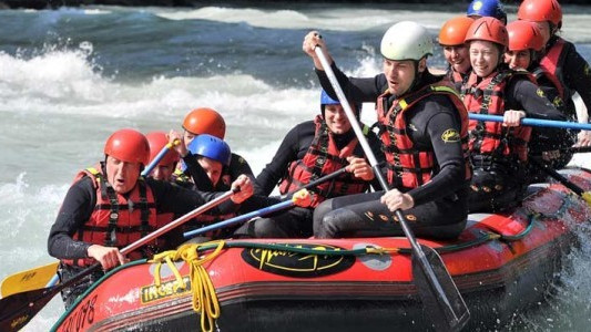 Dunajec – tradycyjny spływ czy rafting na pontonie?