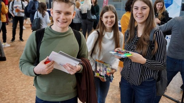 Duże zainteresowanie Powiatowymi Targami Akademickimi w „Konarze”