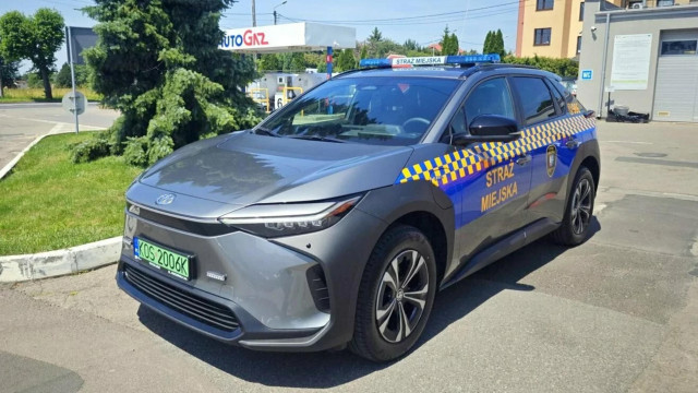 Ekopatrol wyruszył elektryczną toyotą. Wkrótce pojawi się dron – FOTO