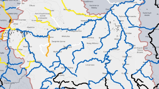 Fala opadów zalewa region! 300 interwencji strażaków – sytuacja pod kontrolą, ale ostrzeżenia nadal obowiązują!