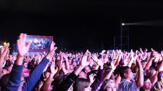 Gwiazdy lat 80-tych bawiły tysiące fanów – FOTO