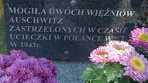 HISTORIA. Nagrobek dwóch więźniów KL Auschwitz w Polance Wielkiej. Uciekli, ale dopadły ich niemieckie kule