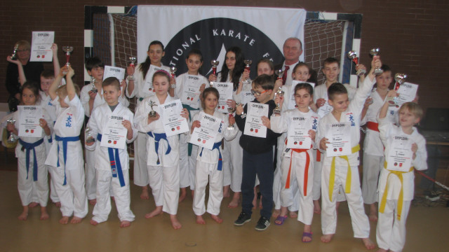 KARATE. Młodzi brzeszczanie na podium zawodów w Racławicach