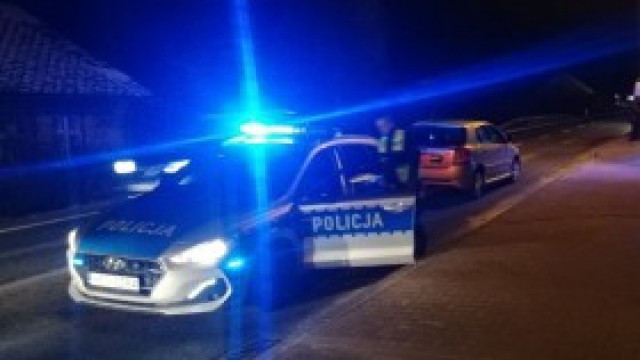 Kierujący potrącił policjanta prowadzącego kontrolę drogową