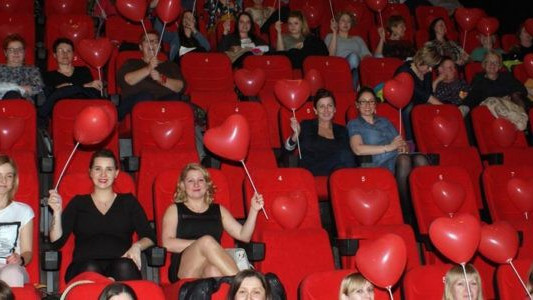 Kino dla kobiet pełne erotyki – FILM, FOTO