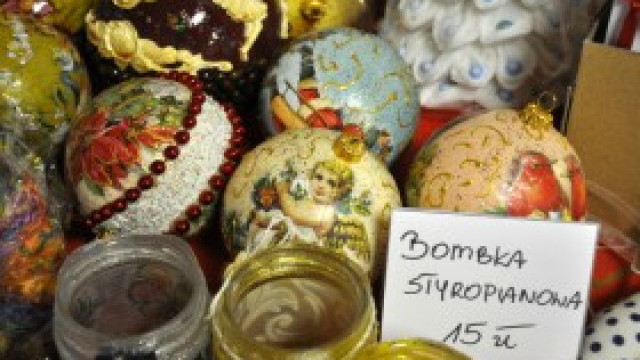 Kup świąteczne dekoracje i wspomóż kęckie Klaryski!