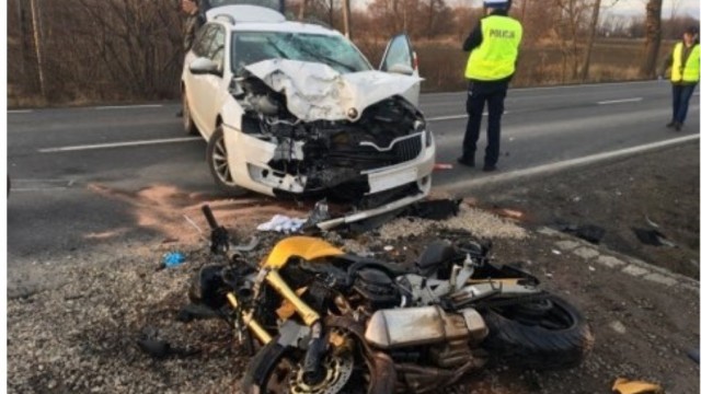 ŁĘKI. Mimo błyskawicznej reanimacji motocyklista zmarł