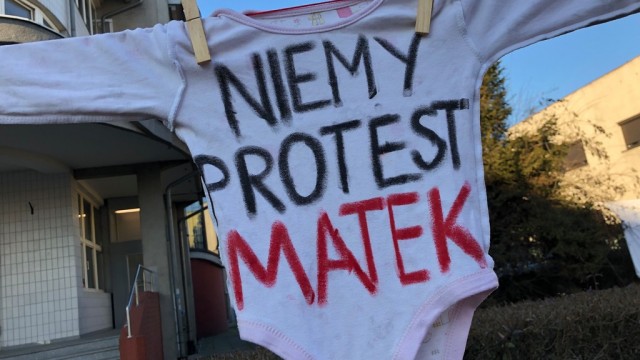 Matki kontra ZUS. Protest w Oświęcimiu – FOTO