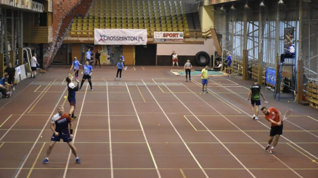 Międzynarodowym turnieju crossmintona na hali sportowej w Brzeszczach kto tam - InfoBrzeszcze.pl