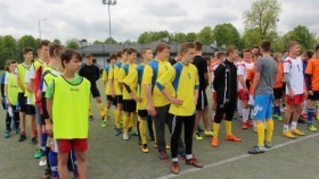 Mistrzostwa Piłki Nożnej Szkół Podstawowych o Puchar Burmistrza Gminy, klasy 7 i 8 SP oraz 3 gimnazjum