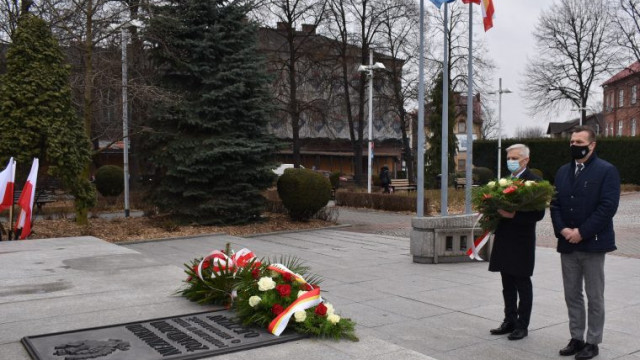 Narodowy Dzień Pamięci Polaków ratujących Żydów w czasie okupacji niemieckiej. Hołd władz Powiatu Oświęcimskiego