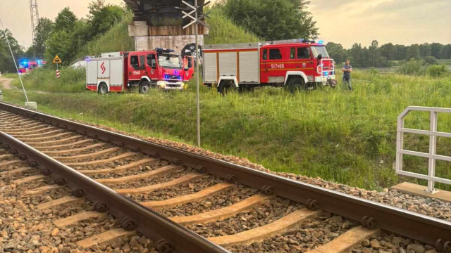 Nieprzytomny mężczyzna na torach kolejowych