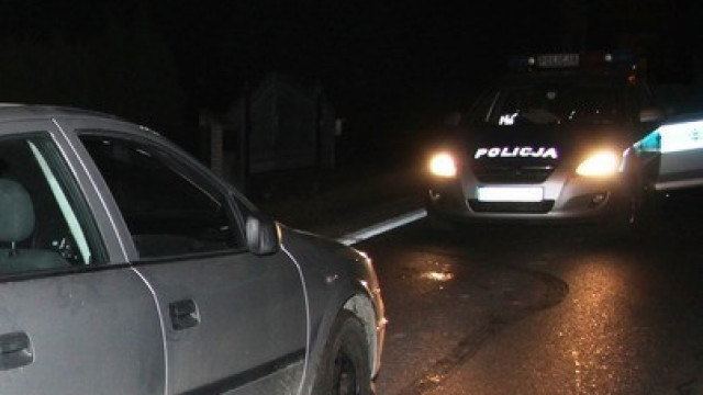 Nocny patrol zatrzymał drogowego przestępcę z dożywotnim zakazem kierowania