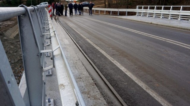 Nowy most i zmodernizowana ulica Karpacka w Witkowicach
