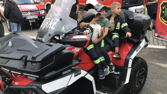 Nowy quad zwiększy mobilność druhów w Porębie Wielkiej – FOTO