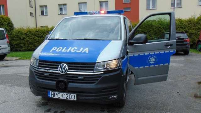 Nowy volkswagen T6 trafił do oświęcimskich policjantów