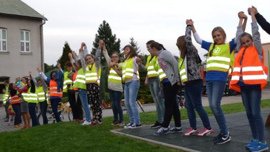 Odblaskowy festyn rodzinny w Osieku – FOTO