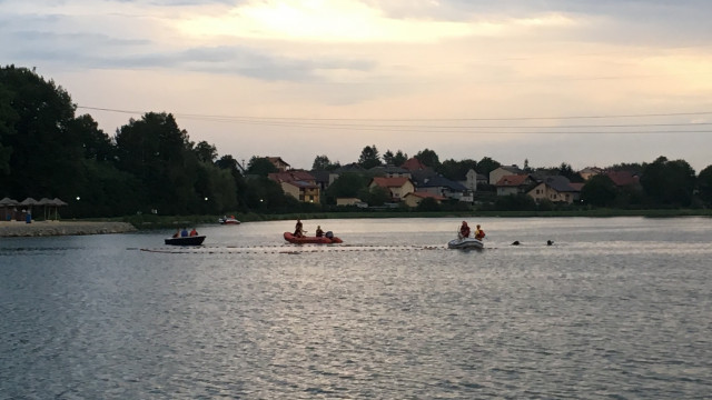 OSIEK. Trwają poszukiwania mężczyzny, który wpadł do wody