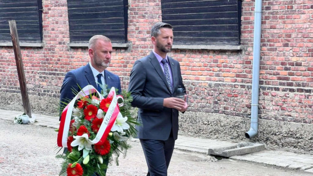 Oświęcim.  82. rocznica deportacji pierwszych Polaków do KL Auschwitz