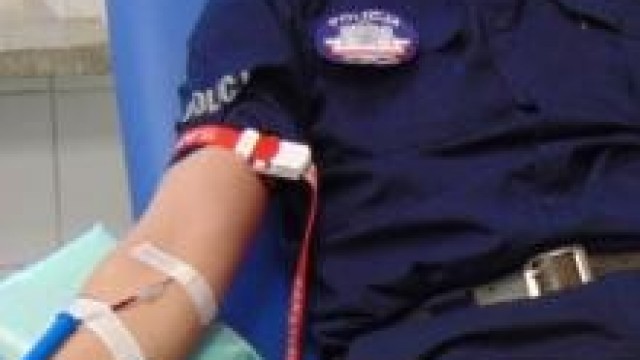 Oświęcim. Akcja krwiodawstwa pn. „100 litrów krwi, na 100.  lecie Policji”