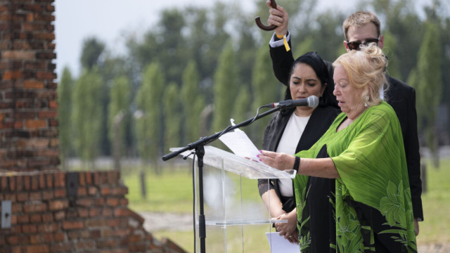 Oświęcim. Dzień Pamięci o Zagładzie Sinti i Romów. 80. rocznica likwidacji obozu dla Romów w Auschwitz