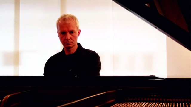 OŚWIĘCIM. Koncert fortepianowy Rolanda Vossebreckera