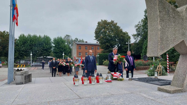 Oświęcim. Pamięć i hołd. Uroczystości 85. rocznicy wybuchu II wojny światowej