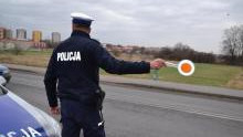 Oświęcim. Policjanci zatrzymali nietrzeźwego kierowcę posiadającego zakaz i cofnięte uprawnienia