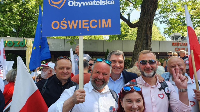 OŚWIĘCIM. Prezydent i działacze lokalnej PO na antyrządowym marszu w Warszawie [FOTO]