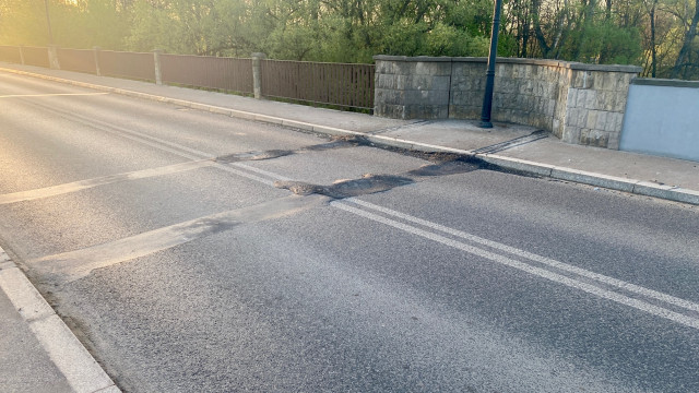 OŚWIĘCIM. Totalna prowizorka na moście Piastowskim w Oświęcimiu. Gdzie jest gospodarz?