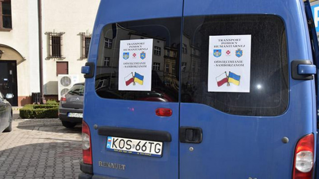 Oświęcim - załadowany po brzegi bus, ruszył z datkami na Ukrainę