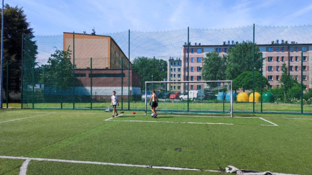 Oświęcim. Zimą lodowisko, poza sezonem rolkowisko