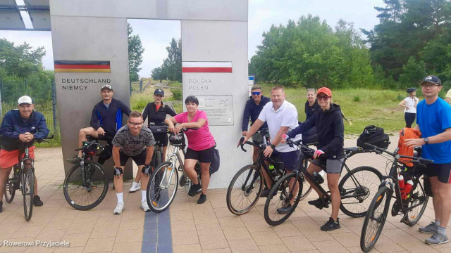 Pełna mobilizacja, czyli na rowerach dla unitek – FILM, FOTO