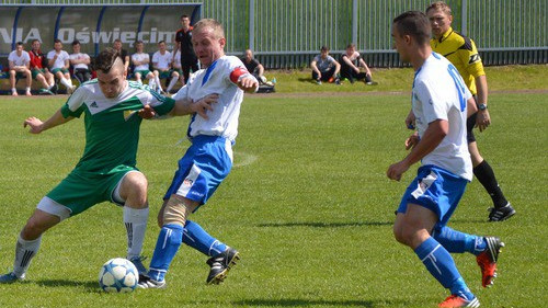 PIŁKA NOŻNA. Futbolowa środa. Unia u bram IV ligi!