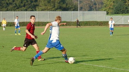 PIŁKA NOŻNA. Unia gra sparingi i testuje zawodników