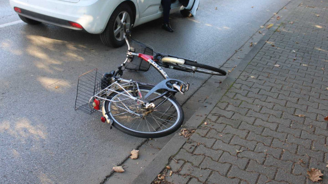 Podczas wyprzedzania potrącił rowerzystkę