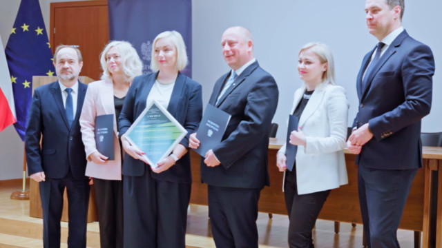 Podpisanie umów w ramach OSPR - materiał wideo