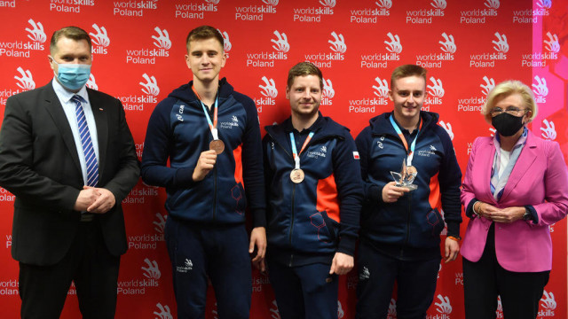 Polacy z trzema medalami w konkursie promującym edukację zawodową EuroSkills