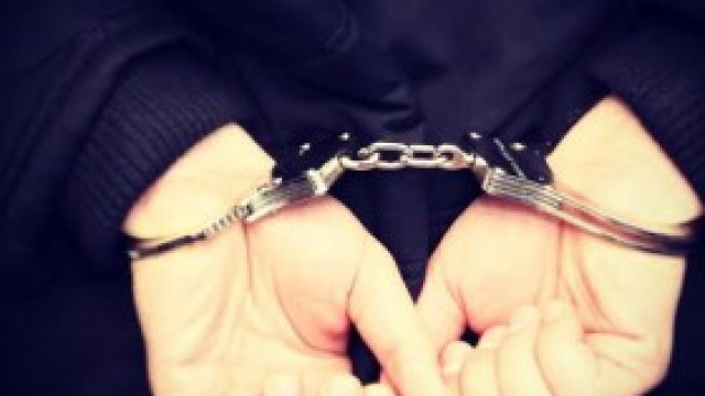 Policjanci zatrzymali trzech poszukiwanych, jeden z nich wpadł w Kętach