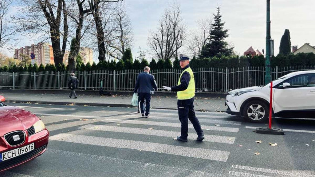 Policyjna akcja Znicz. Mundurowi apelują o rozwagę i ostrożność