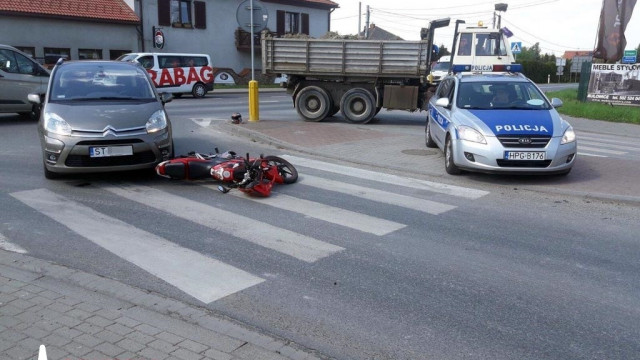 Potrącenie rowerzystki i wypadek motocyklisty – FOTO