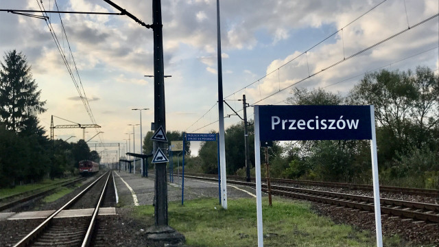 POWIAT. Od 1 października ruszyły pociągi Przeciszów – Zator – Kraków Główny