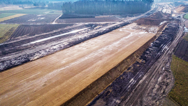 POWIAT OŚWIĘCIMSKI. Zdjęcia lotnicze węzła Oświęcim w ciągu budowanej drogi S1