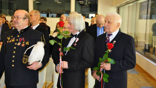 POWIAT. Otrzymali Krzyże Wolności i Solidarności