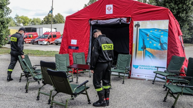 POWIAT. Trzy jednostki ochotniczej straży pożarnej otrzymały specjalistyczne namioty
