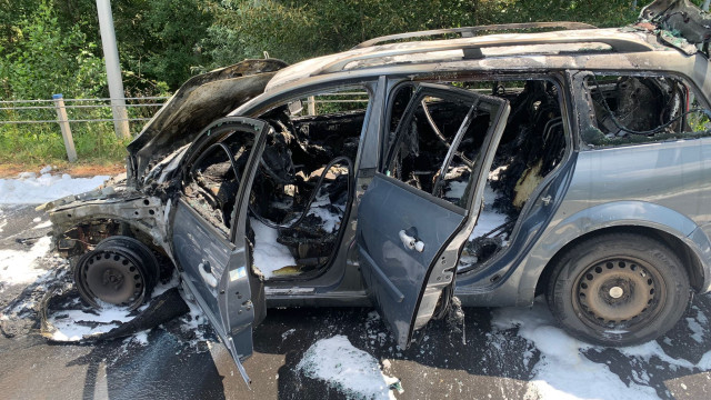 Pożar samochodu w Oświęcimiu: szybka reakcja służb