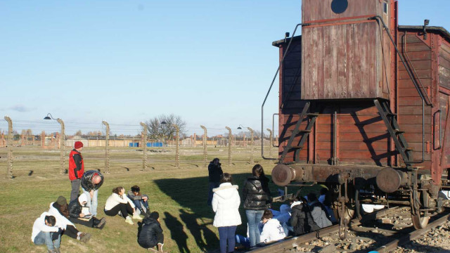 Prawie 1,7 mln odwiedzających muzeum Auschwitz w 2023 roku